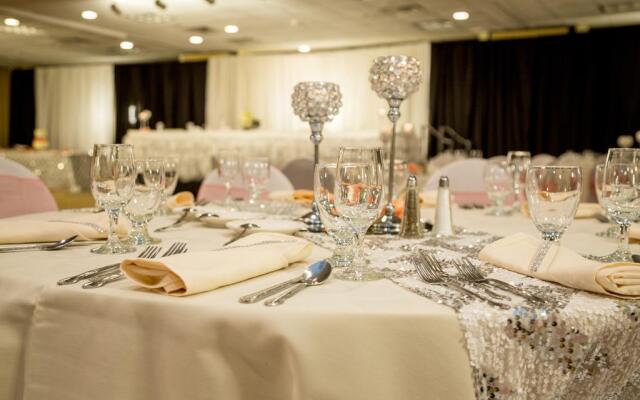 Rochester Airport Plaza Hotel