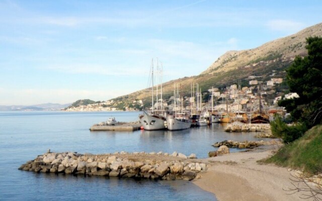 Spacious apt w Magnificent sea View & big Terrace