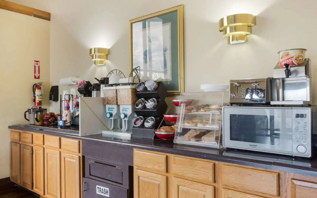 Econo Lodge Saint Robert