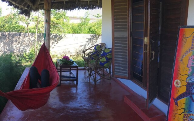 Zanzi Rest Bungalows