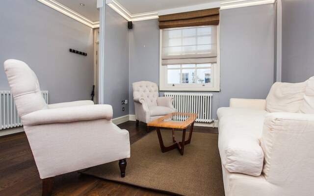 Stunning Central 3 Bed House in Amazing Location