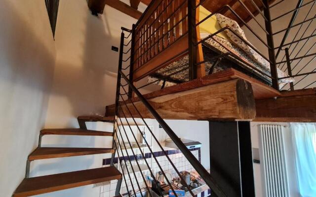 Agriturismo 6 appartamenti 25 posti letto