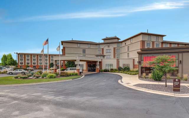 DoubleTree by Hilton Hotel Bloomington