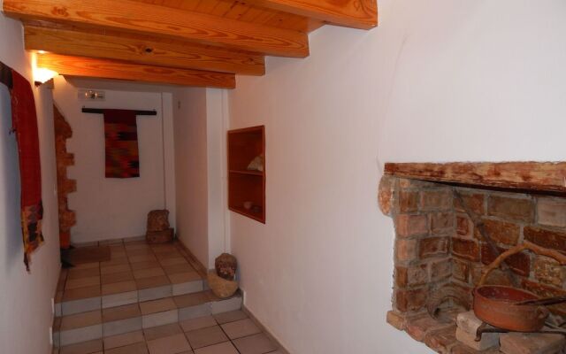 Kasteli Suites