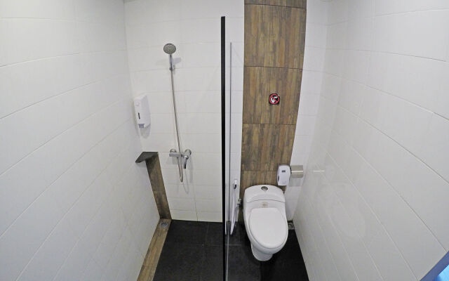 My Studio Hotel Surabaya - Hostel