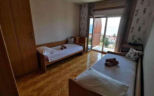 Apartment in Crikvenica 40895