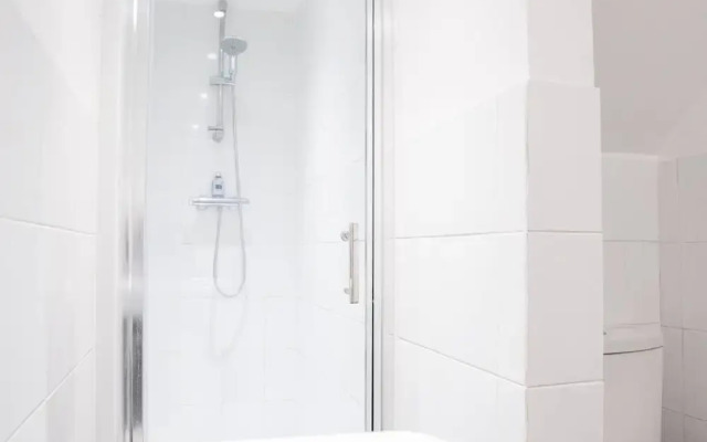 Modern 1 Bedroom Apartment in Fulham