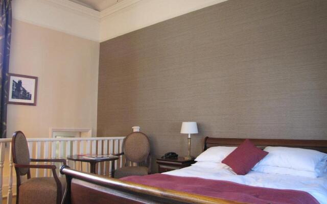 Kings Arms Hotel Westerham by Greene King Inns