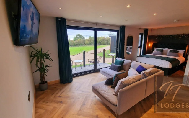 TT Lodges