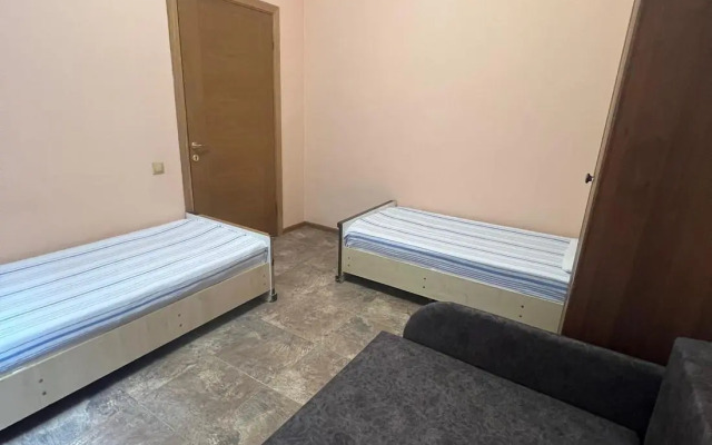 The Guest House At Henry's