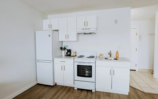 Western Budget Motel Plus Mosaic Suites