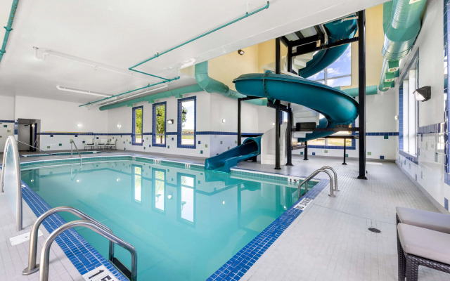 SureStay Plus Hotel by Best Western Drumheller