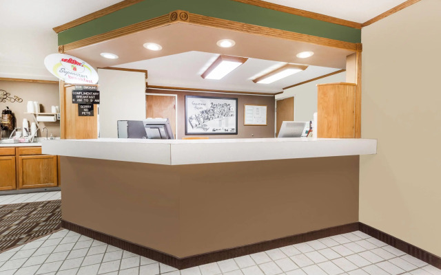 Super 8 by Wyndham Lexington