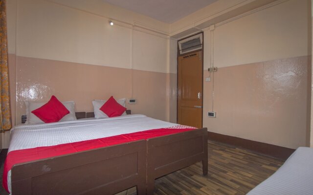 OYO 19941 Hotel Blue Diamond