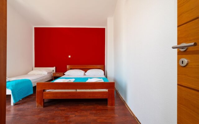 Bonvie Apartments in Center B3