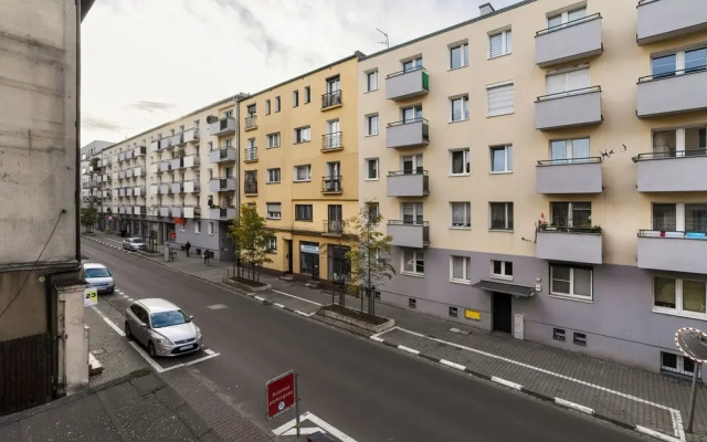 Trendy Apartment Polna by Renters