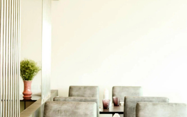 Crystal Suites Suvarnabhumi Airport