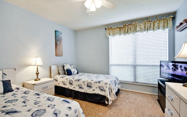 Runaway Bay Resort by BBG