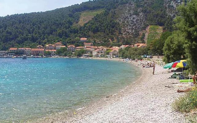 Awesome Home In Trstenik With Wifi And 4 Bedrooms