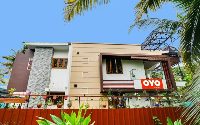 Oyo Flagship 702272 Vaishnavam Residency