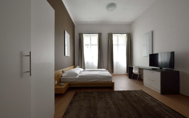 DownTown Suites Chlumova