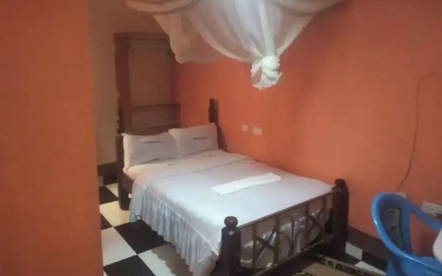 Prestige Guest House Karatina