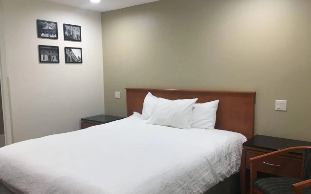Simply Home Inn & Suites