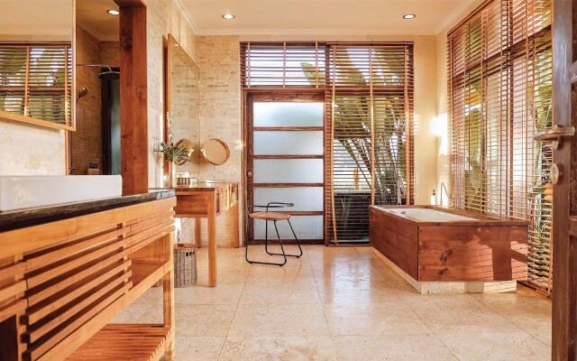 Chapung Sebali Hotel