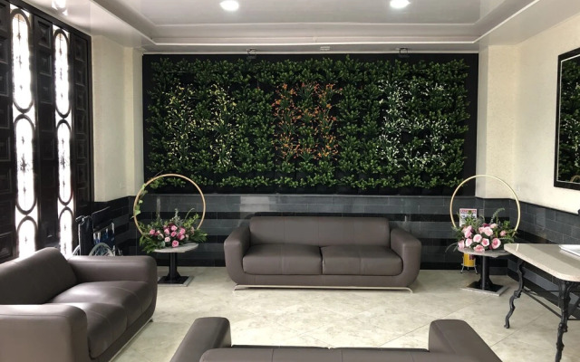 Hotel Castellana Inn