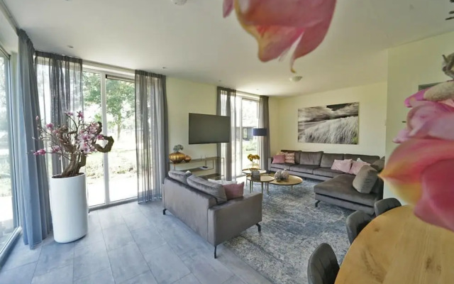 Modern With Dishwasher, 6km From Elburg