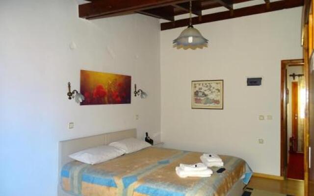 Anemones Rooms