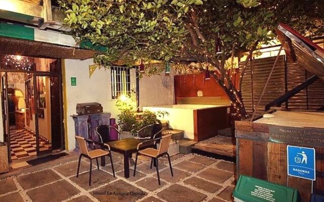 Hostel la Antigua Capsula