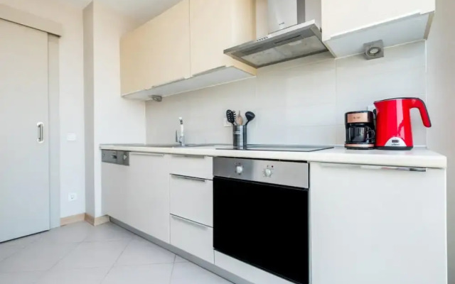 Superb Flat Close to SAW With Shared Pool in Tuzla