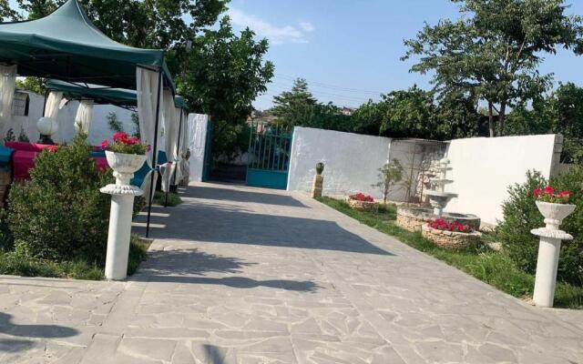 Santorini Hostel
