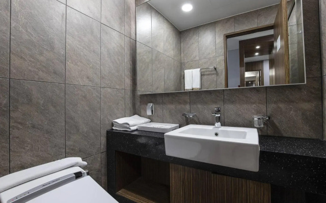 Western Grace Hotel