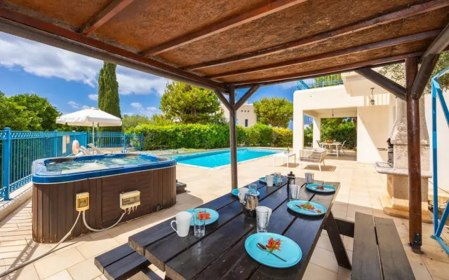 Villa Estia in Peyia