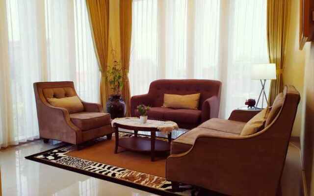 Full House 4 Bedroom at Azka Homestay 2