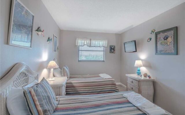 Las Brisas 404 - Three Bedroom Condo