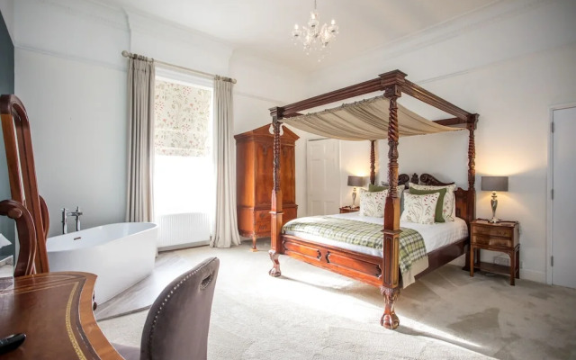 Caistor Hall