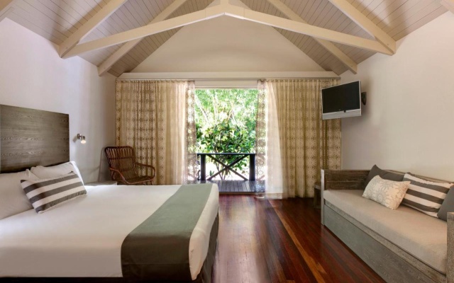 Palm Bungalows – Guest Rooms – Hamilton Island