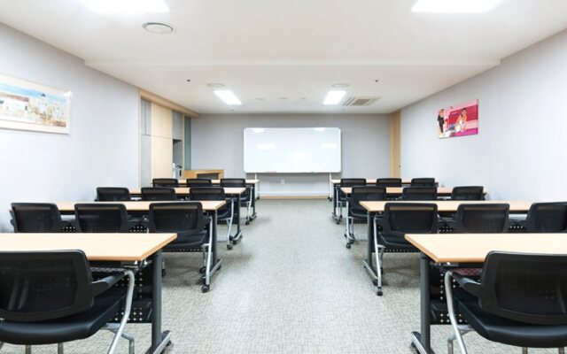 Western Coop Residence Dongdaemun