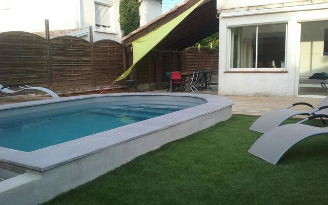 Bright And Modern House with 3 Rooms in Carcassonne, with Private Pool