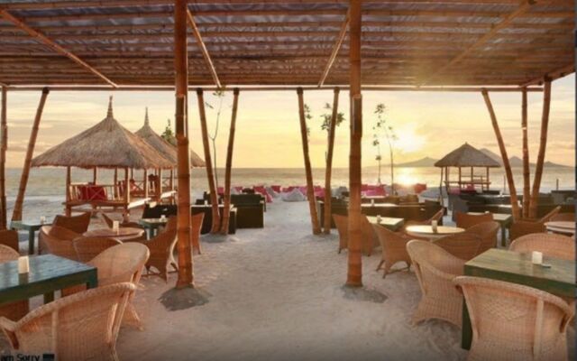 PinkCoco Gili Trawangan - Constant Surprises- for Cool Adults Only