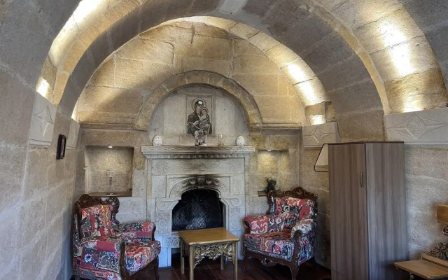 Kayhan Cave Villa