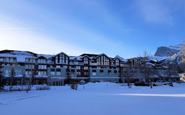 Sunset Mountain Inn and Spa