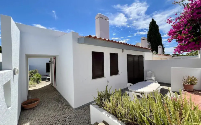 Vilamoura SUN Bright With Pool by Homing
