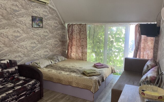 Tri Kita Guest House