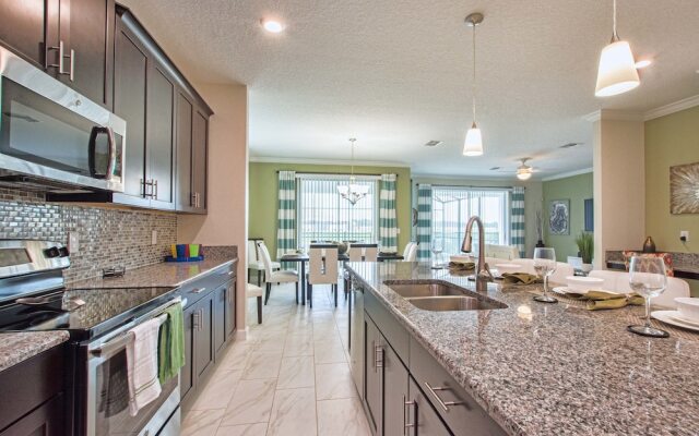 Storey Lake-6 Bedroom Pool Home- 1652ST