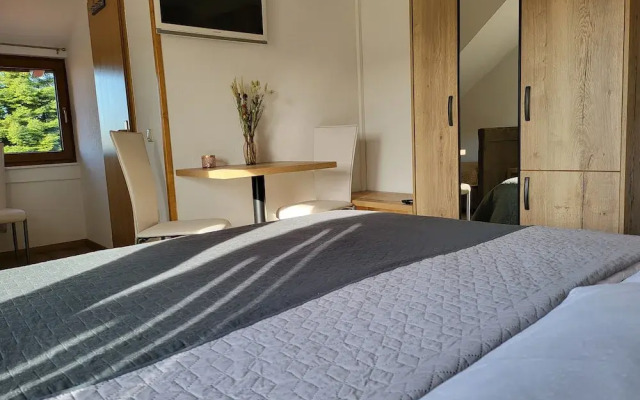 House Tina - Bed and Breakfast