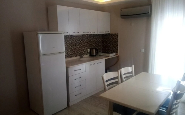 Silver Tower Residence